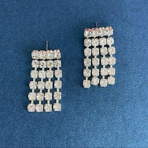 💎4/$30💎Dangling Fringe Earrings